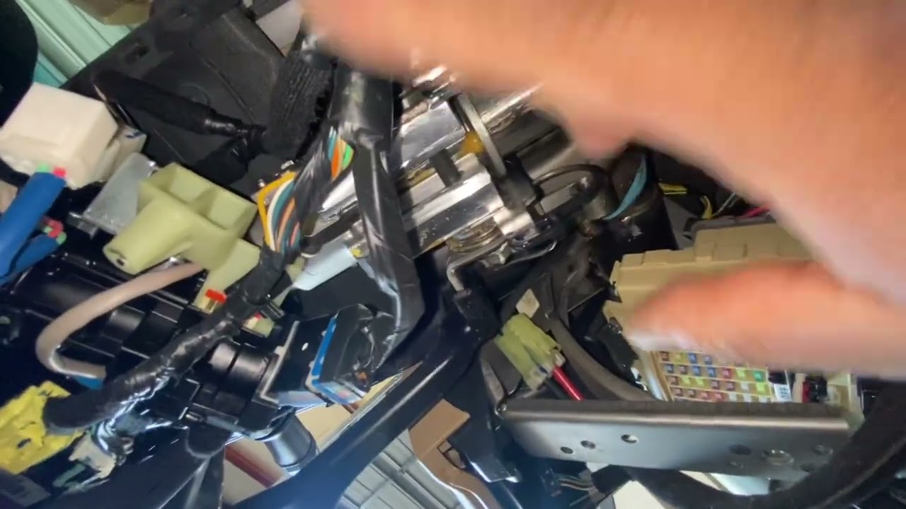 216.- 2011-2014 HYUNDAI ELANTRA STEERING COLUMN FLEXIBLE COUPLER REPLACEMENT DIY
