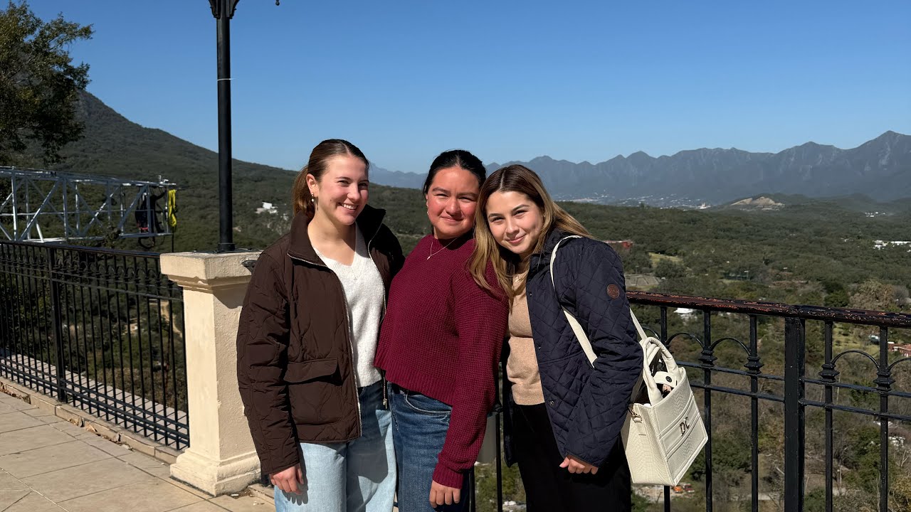 Aventándome del Bungee con mis amigas!! 