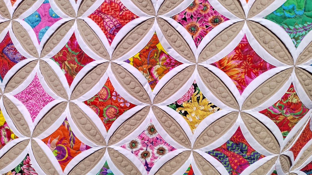 Making large Cathedral Windows Quilt for the Festival of Quilts #festivalofquilts