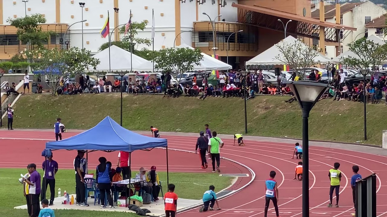 4x200m lelaki bawah 12th MSSDWPKL 2020 (sepruh akhir)