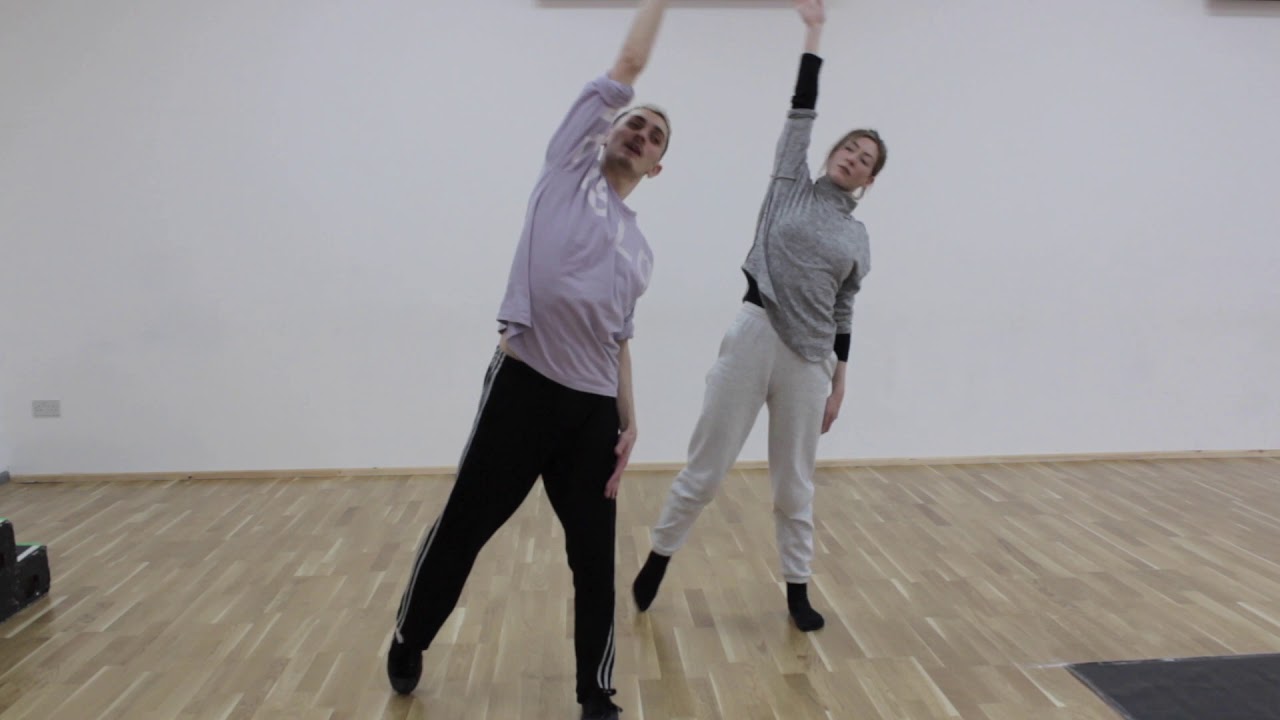 WigLe at Home - Contemporary Phrase by Hawk Dance Theatre
