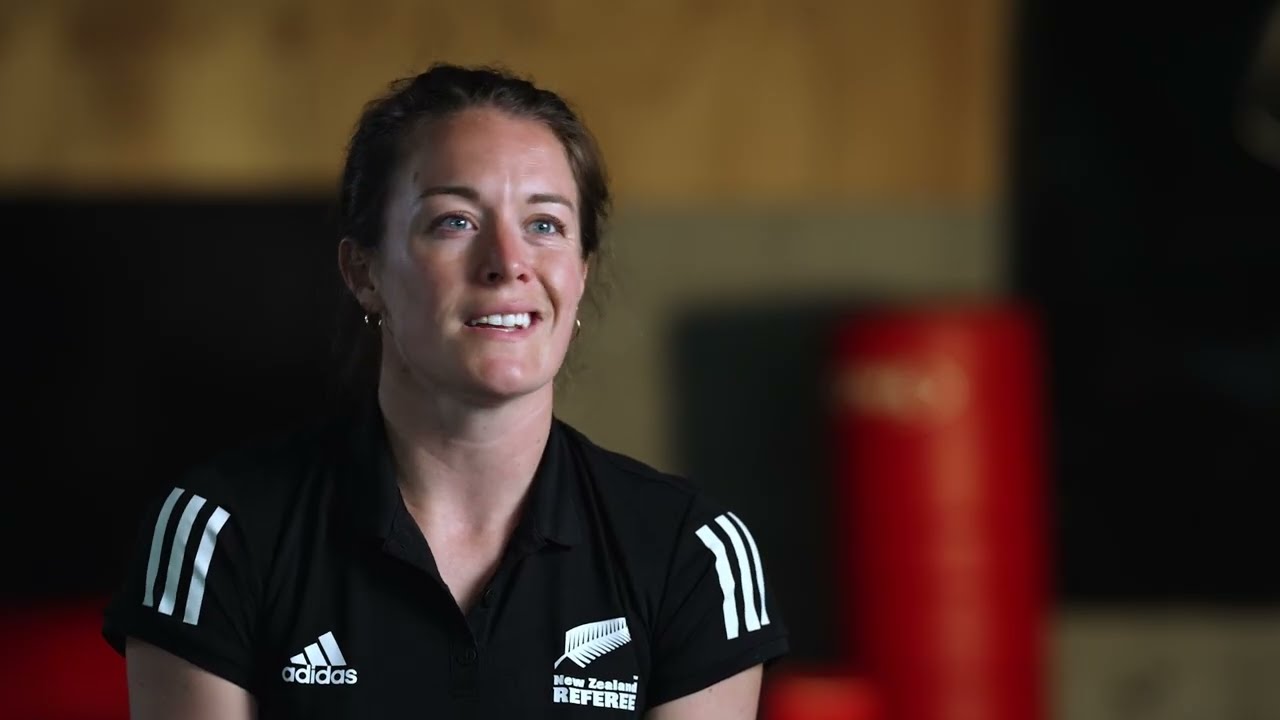 Rugby referee - The challenge for women
