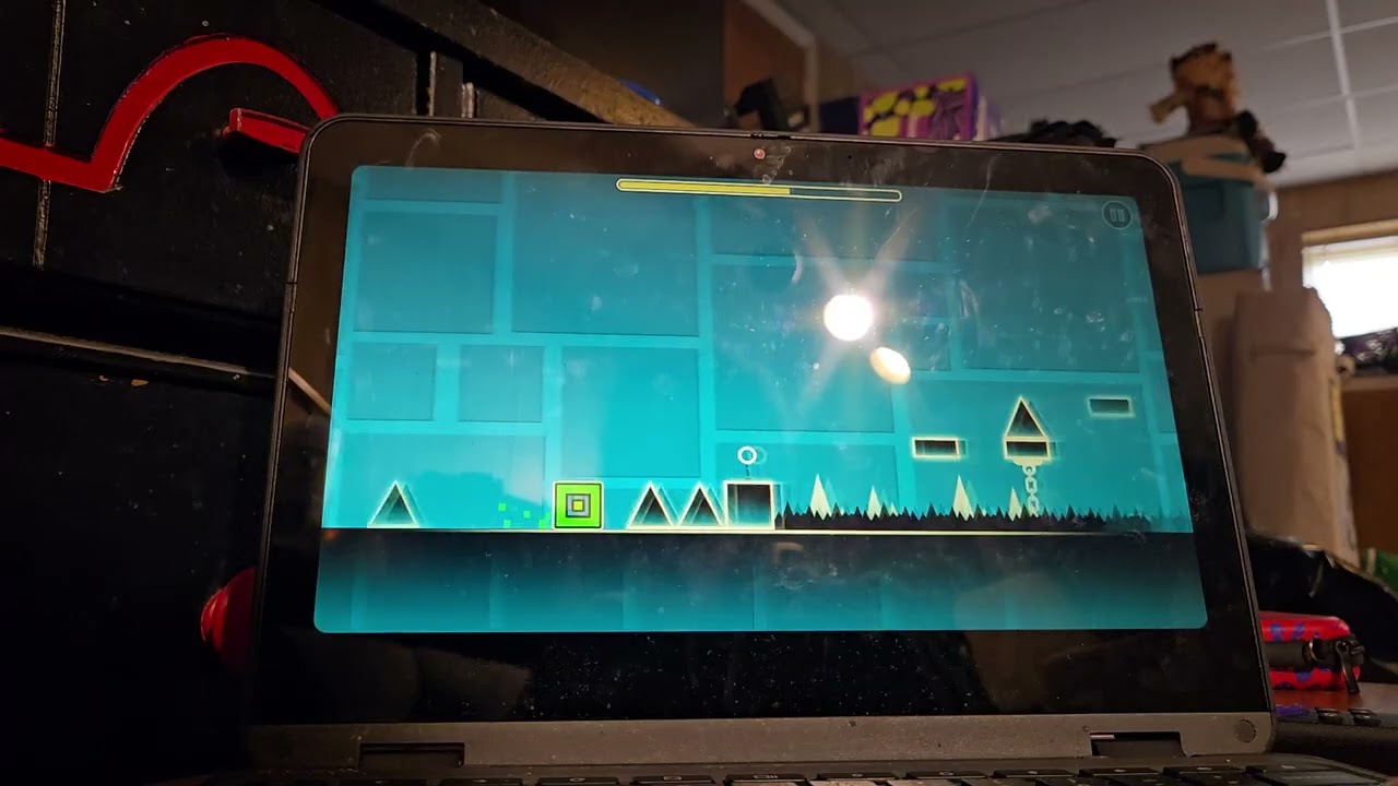 Geometry dash lite and also 3 other games