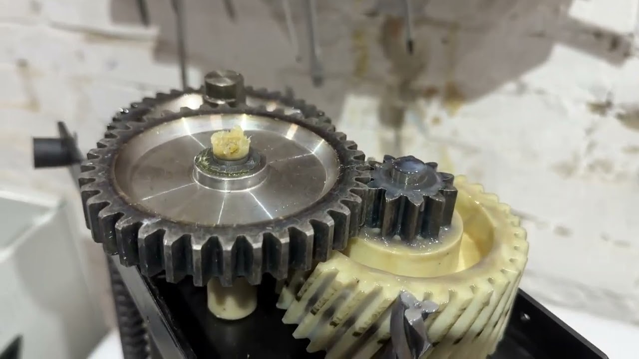знищувач паперу shredMARK 2880C: туторіал-відео
