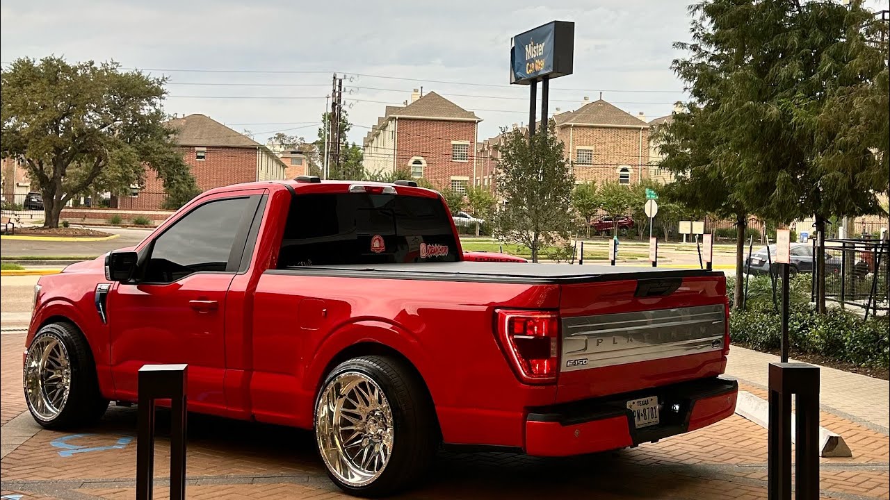 Installed a OEM platinum tailgate plaque on my 23 F150 RCSB