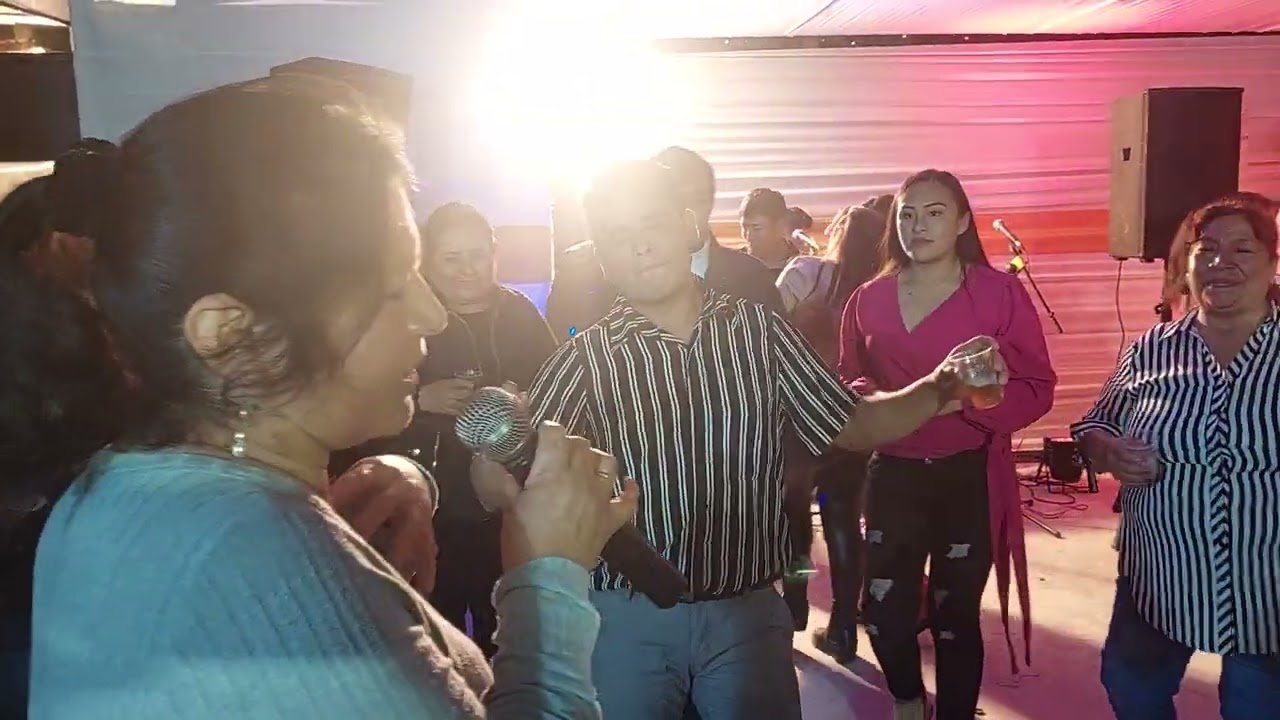 CUMPLEAÑOS SR. JOSUE LUNA RAMOS. ORQ.FOLK. INTERNACIONAL GENIOS DEL PERÚ. EL AGUSTINO LIMA.
