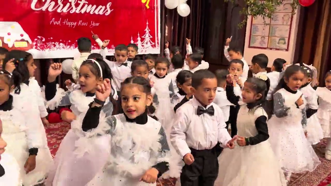 LKG (A) Performing Christmas Dance  19-12-2025 