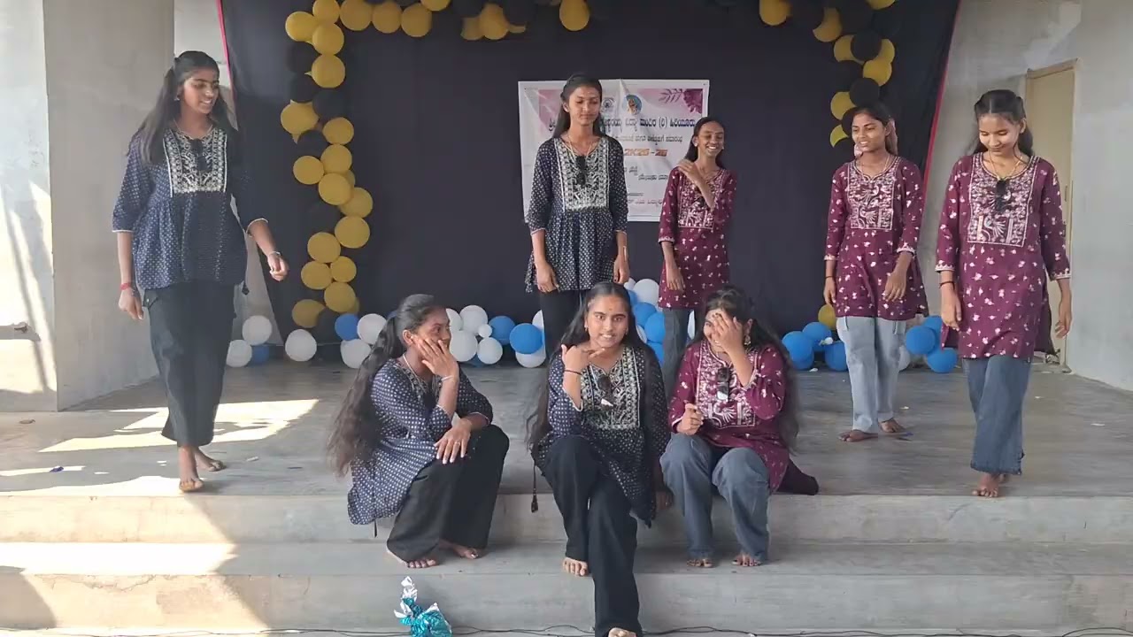 Farewell dance Performance by 9th B Girls