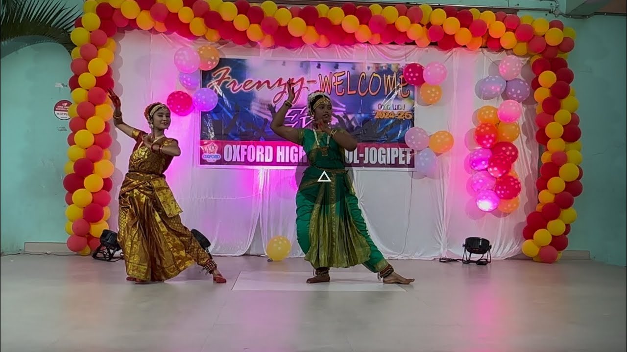 ఆక్స్ ఫర్డ్ స్కూల్లో వీడ్కోలు పార్టి.                       FAREWELL PARTY IN OXFORD.