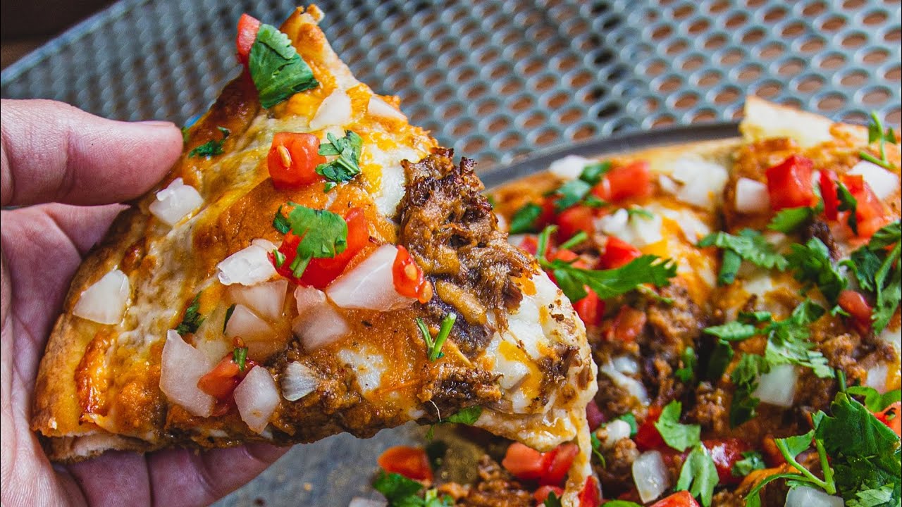 This Restaurant Resurrected Taco Bell’s Mexican Pizza? | News Bites