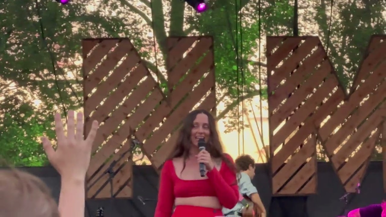 Waxahatchee - 3 Sisters (Nelsonville Music Festival)