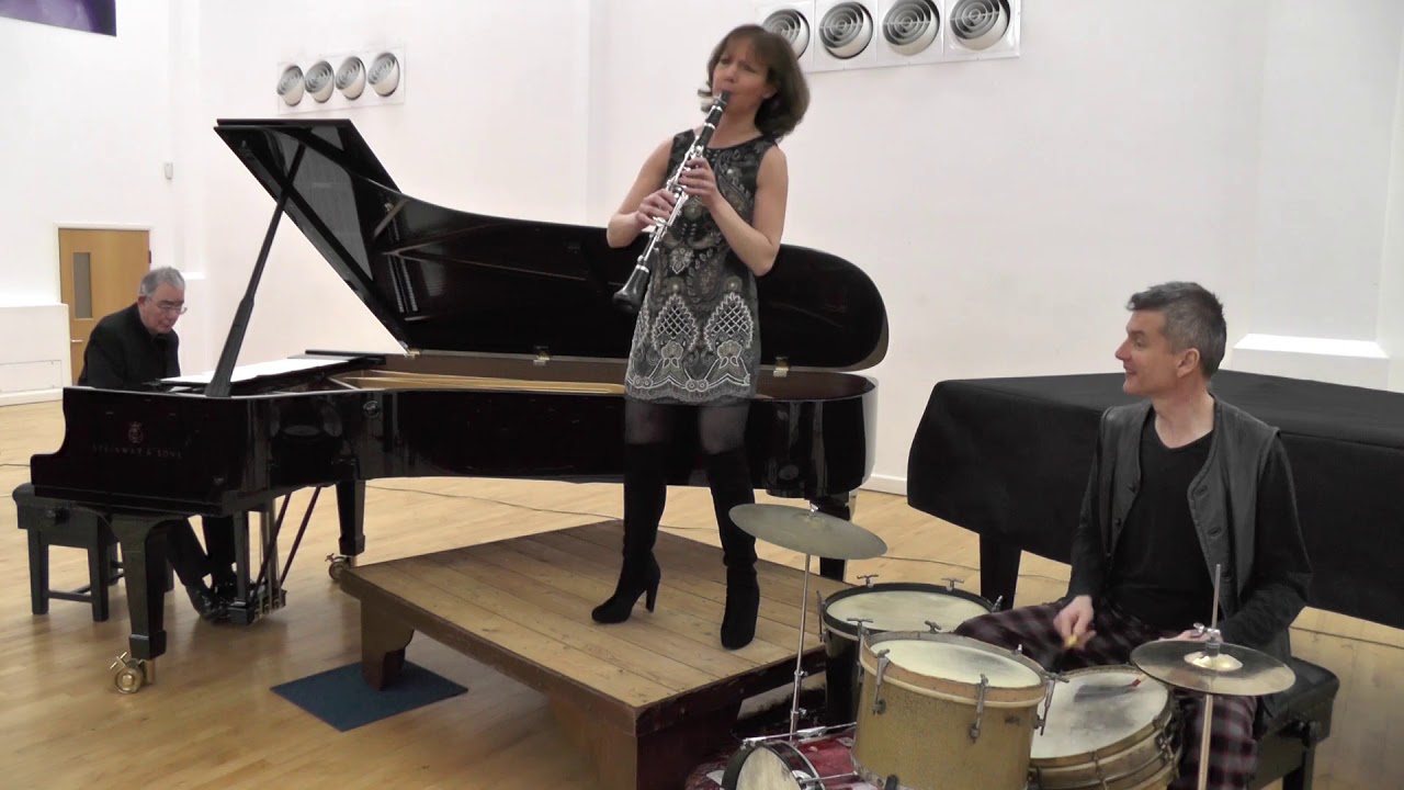 Emma Johnson, John Lenehan & Paul Clarvis perform Wang Wang Blues