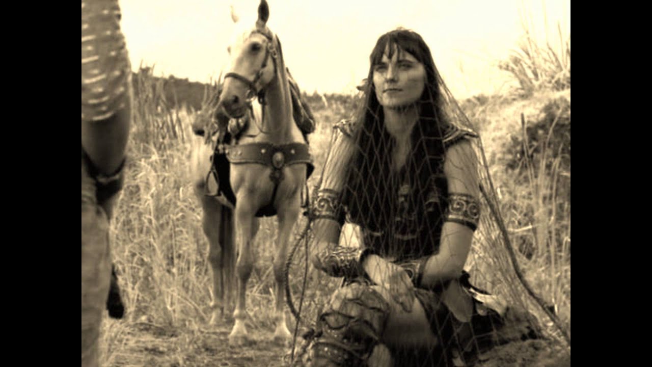 Xena/Gabrielle-Accidentally in Love