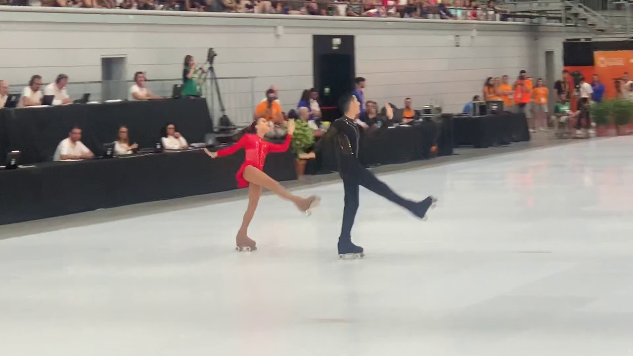2019 WORLD ROLLER GAMES  ARTISTIC JUNIOR PAIRS LONG