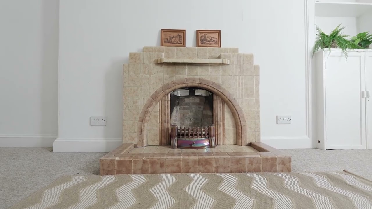 FOR SALE: 6 Cross Road, Peebles, EH45 8DH