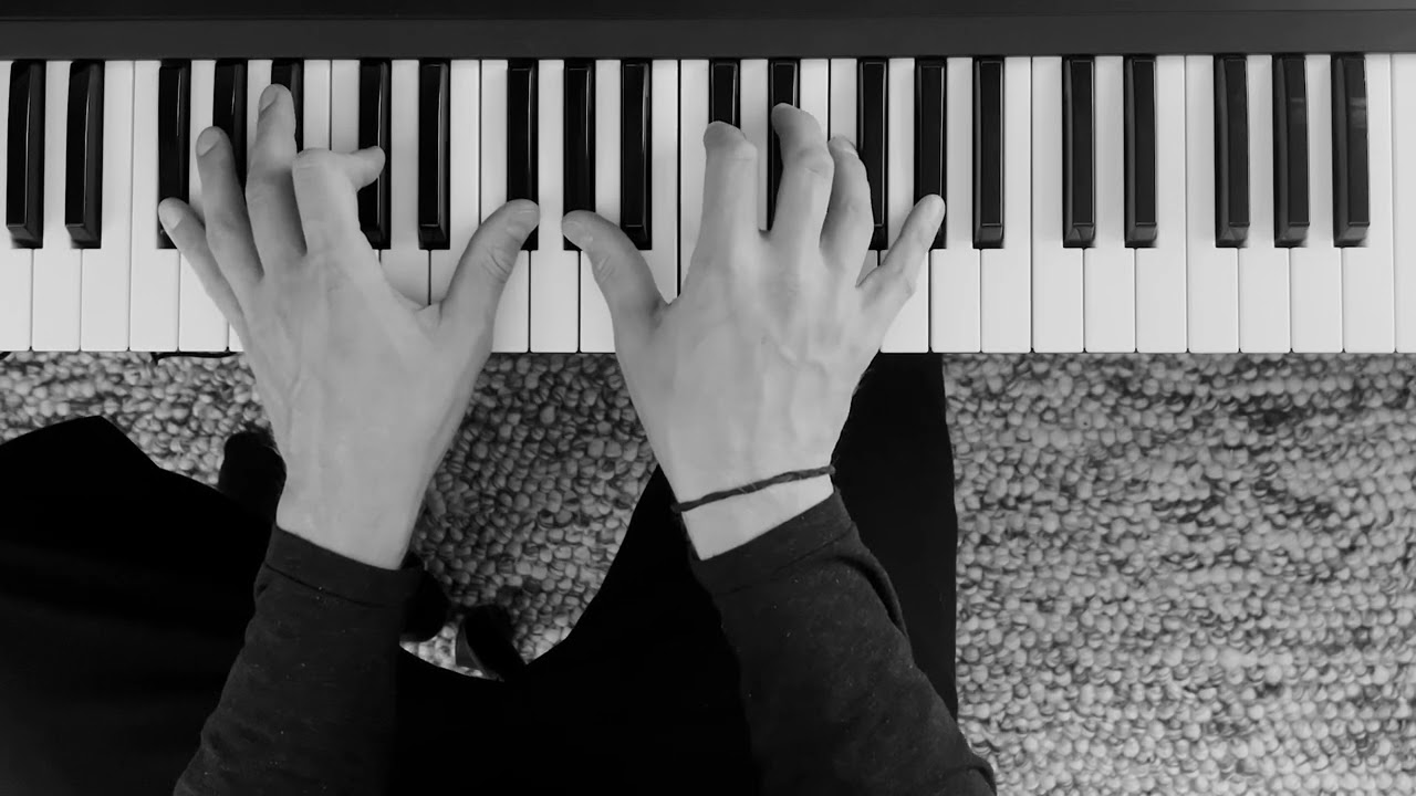 &infin; Infinity Piano &ndash; The Space Between | 1 Hour Minimal Piano Meditation