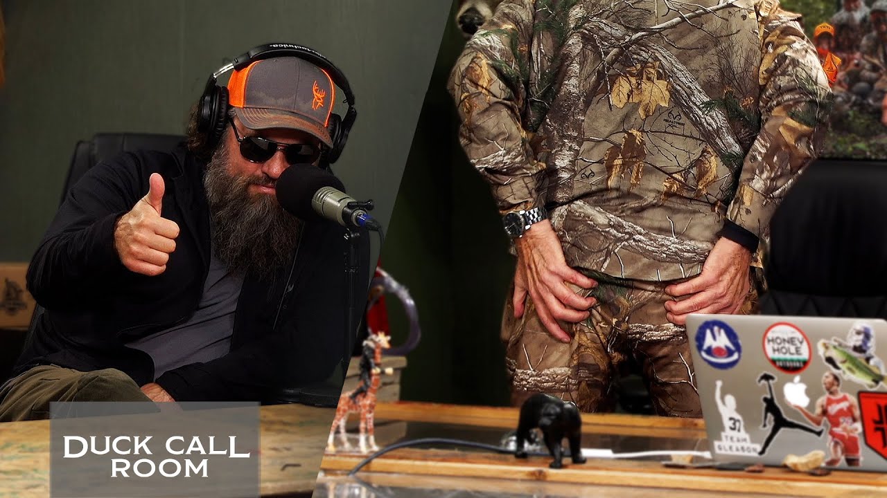 Uncle Si Isn't Afraid To Show You The Work On His Cheeks | Duck Call Room 