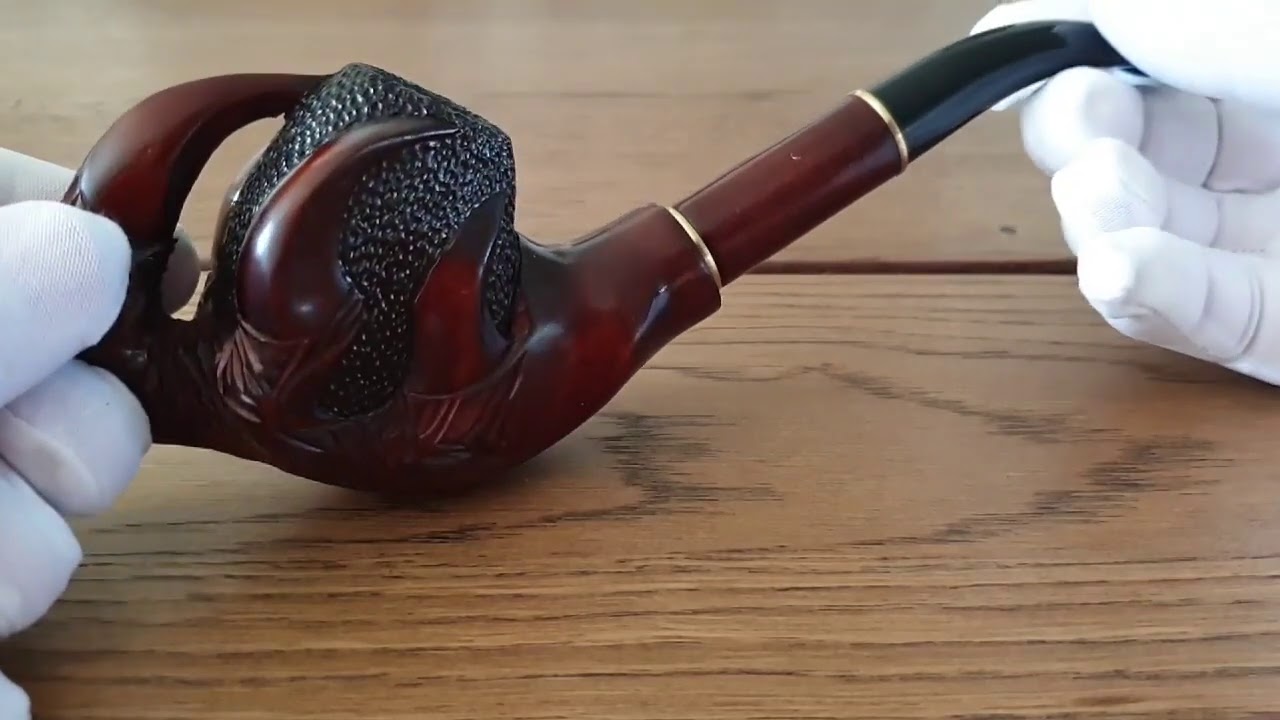 LU1 Hru&scaron;ka Pear Pipe Czech Republic