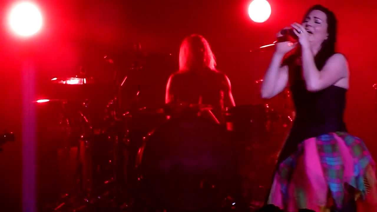 Evanescence - Sweet Sacrifice @ Sydney Entertainment Centre 29 March 2012