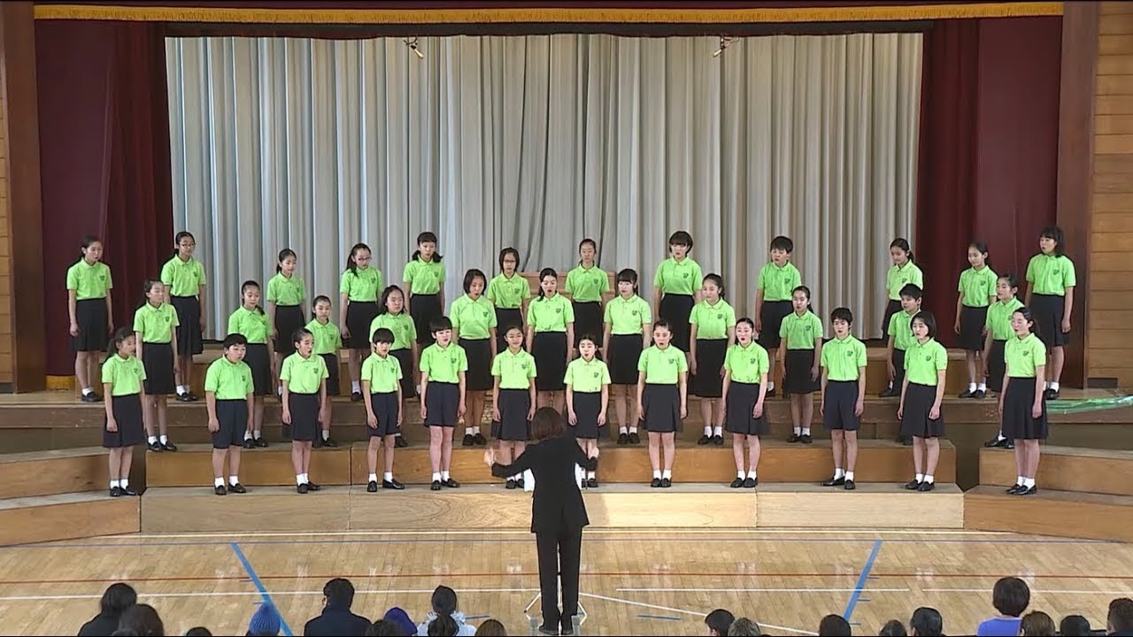 くじらになりたい（覚 和歌子 詩／横山潤子 作曲）- 同声（女声）合唱とピアノのための《青のアルバム》- 日野市立七生緑小学校合唱団