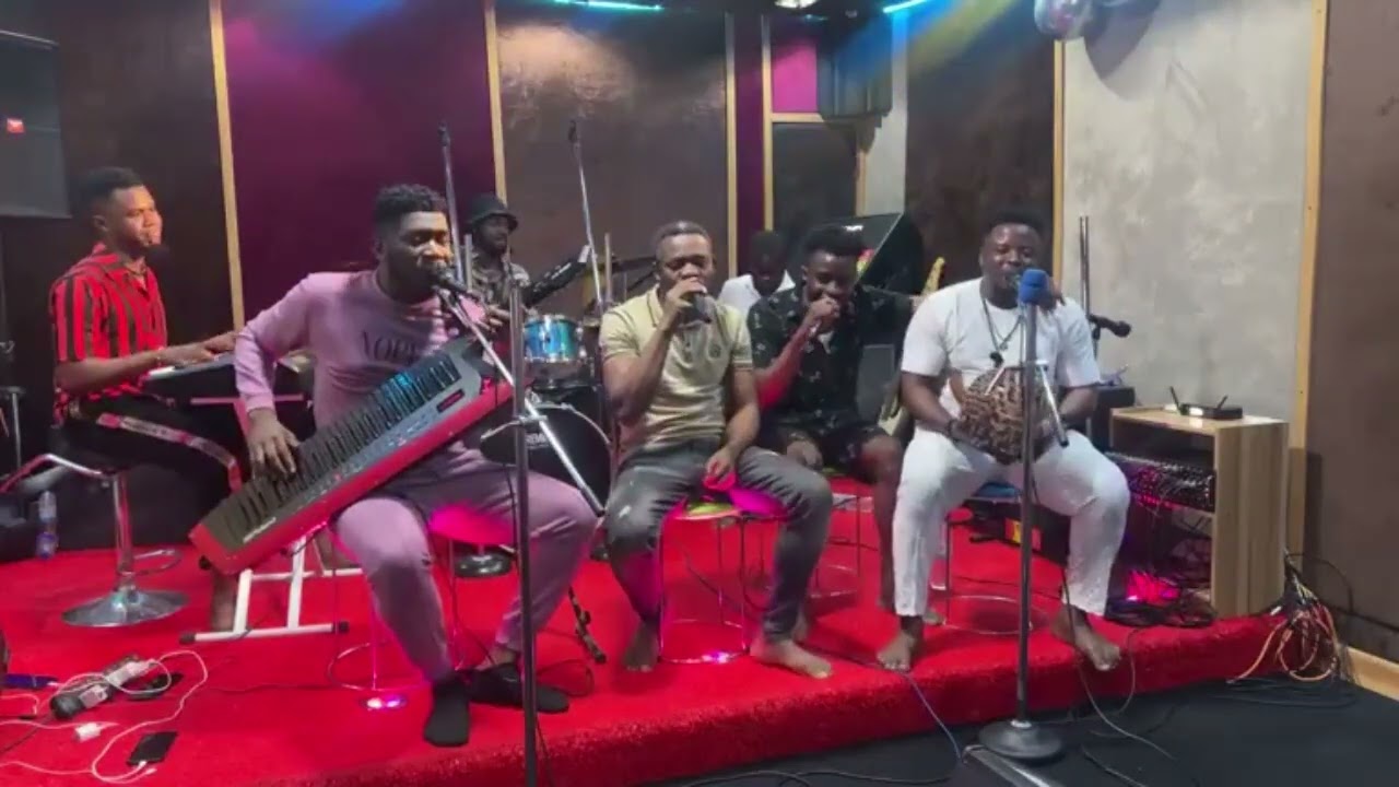 @maxymichaeltv  @Sakavibez  @Ifykeyz_page  @ossy osina  ON STAGE
