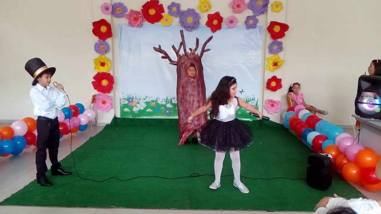 Vídeo EL Árbol Sin Hojas Colegio  Británico