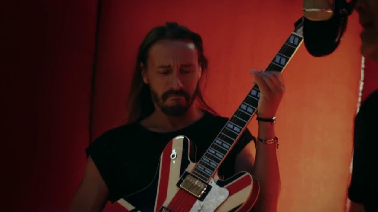 Régions - Bob Sinclar à Ibiza