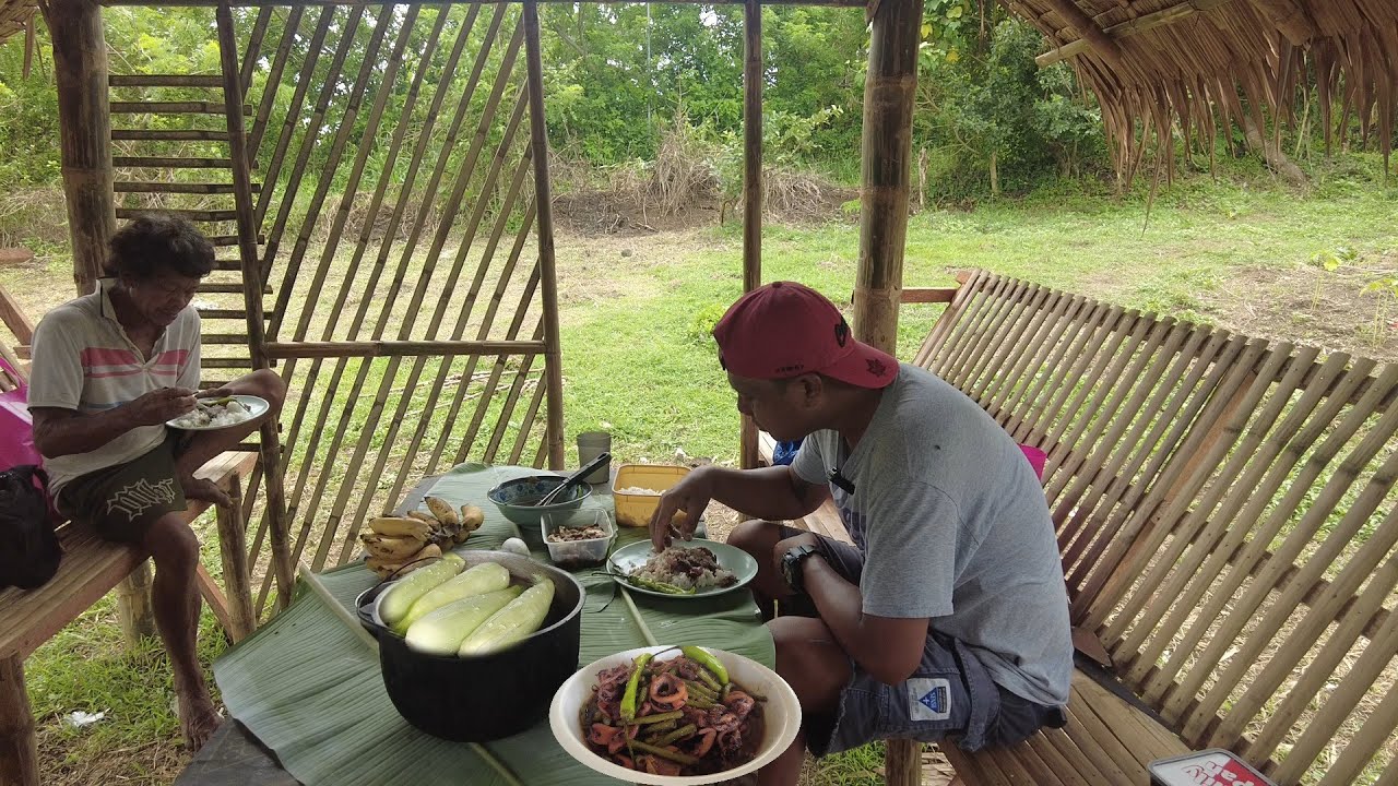 Simpleng Buhay Probinsya, Cooking Squid, grilled fish and boiled corn