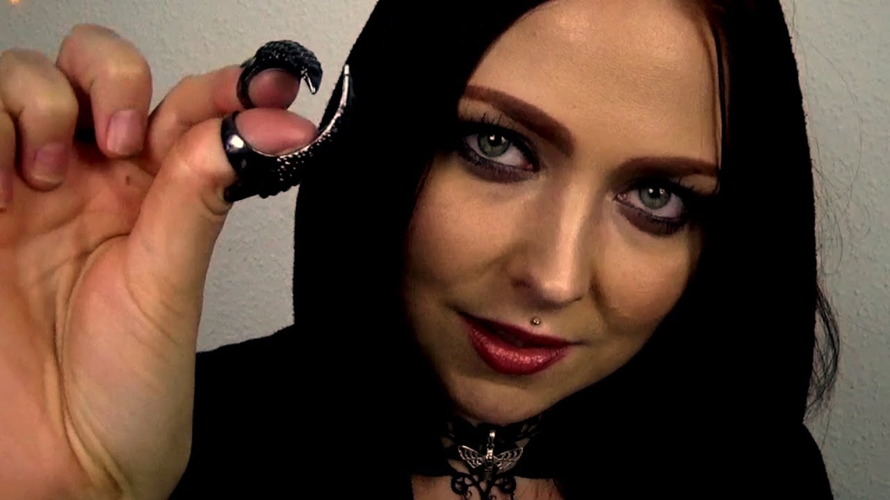 ASMR 🍷 Секреты и вино с Королевой Мотыльков 🍷