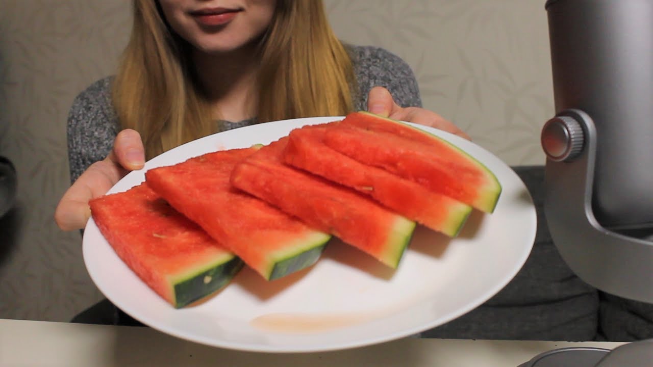 ASMR - Eating Watermelon Slices (No talking)