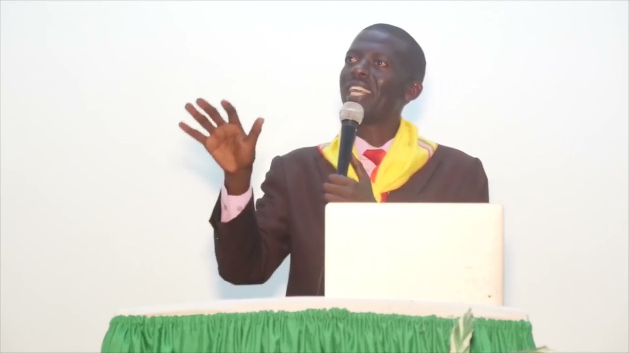 MUSONI Flavien: Ihangana rya Paapa na Bibiliya; Mugende Butarira!