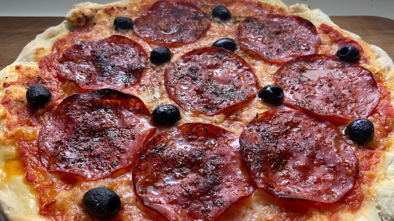 Chorizo pizza