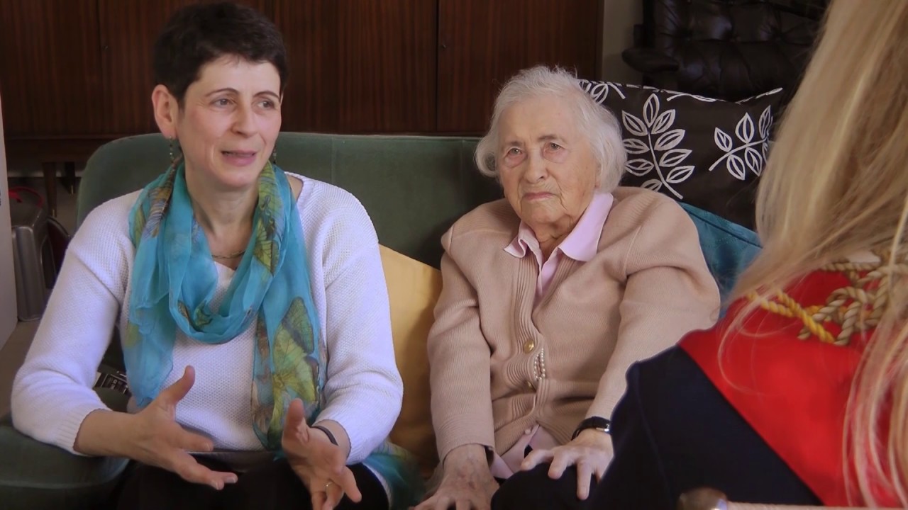 Naomi Blake - Holocaust survivor & sculptor