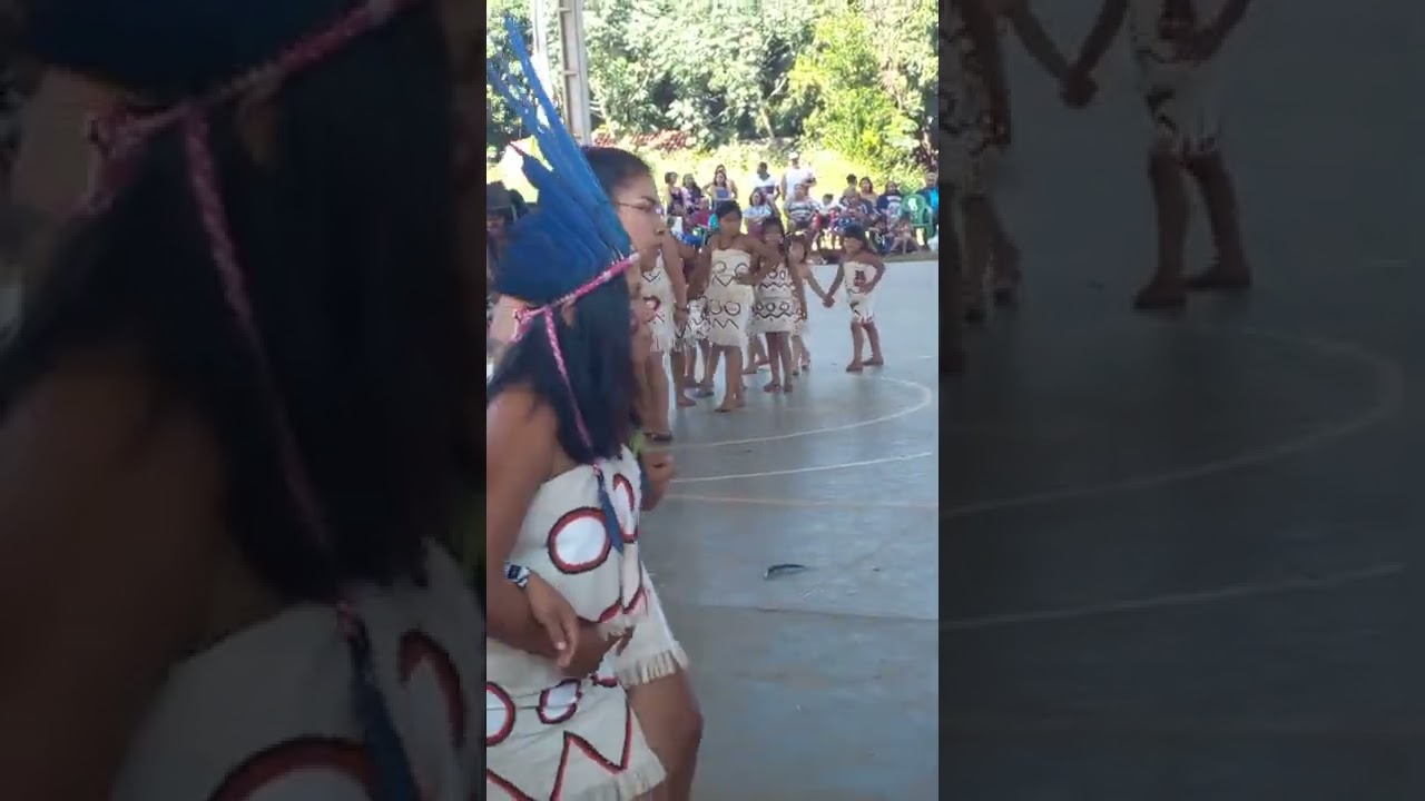 Dança das guerreiras Terena. aldeia agua branca