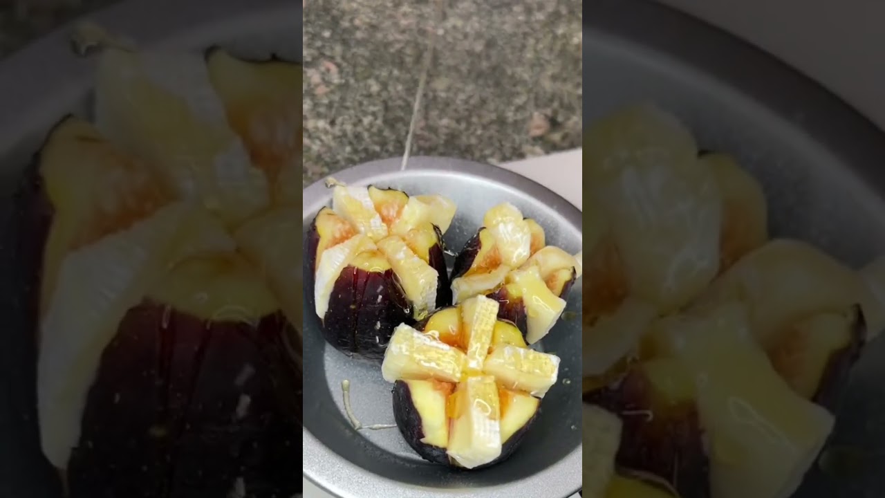 The perfect end of summer snack 🤤☀️ - - - #figbrie #bakedbrie #bakedrecipe #briemode #bakedrecipes