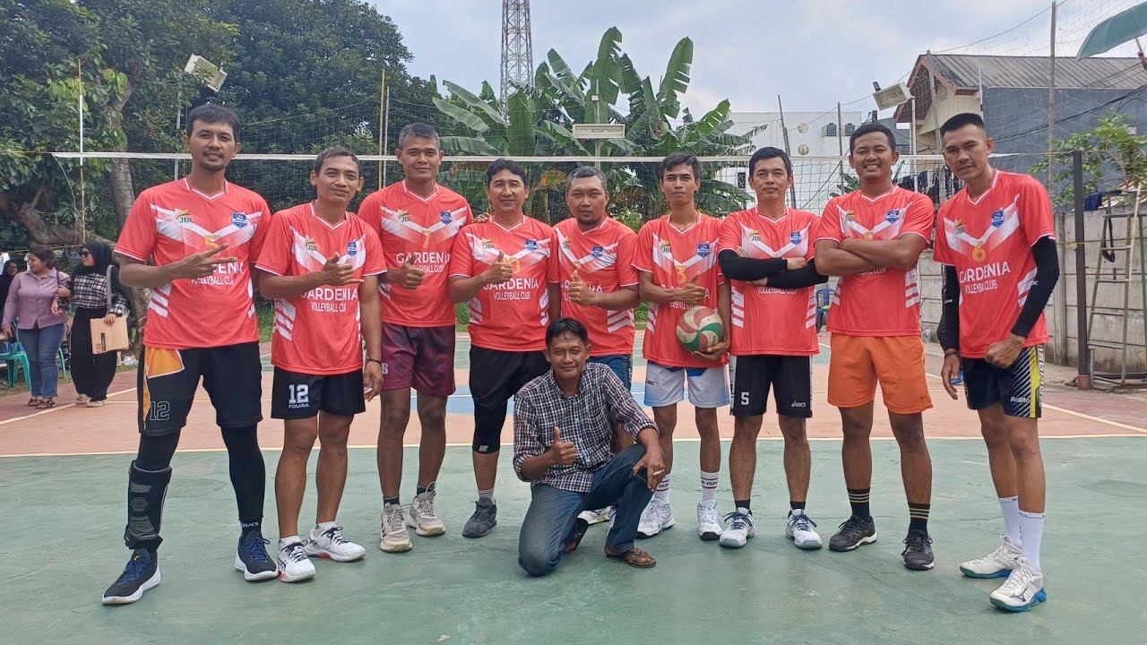 Gardenia VC vs Leuwinanggung Voli Club_Tumpukan IRLAT Leuwinanggung 