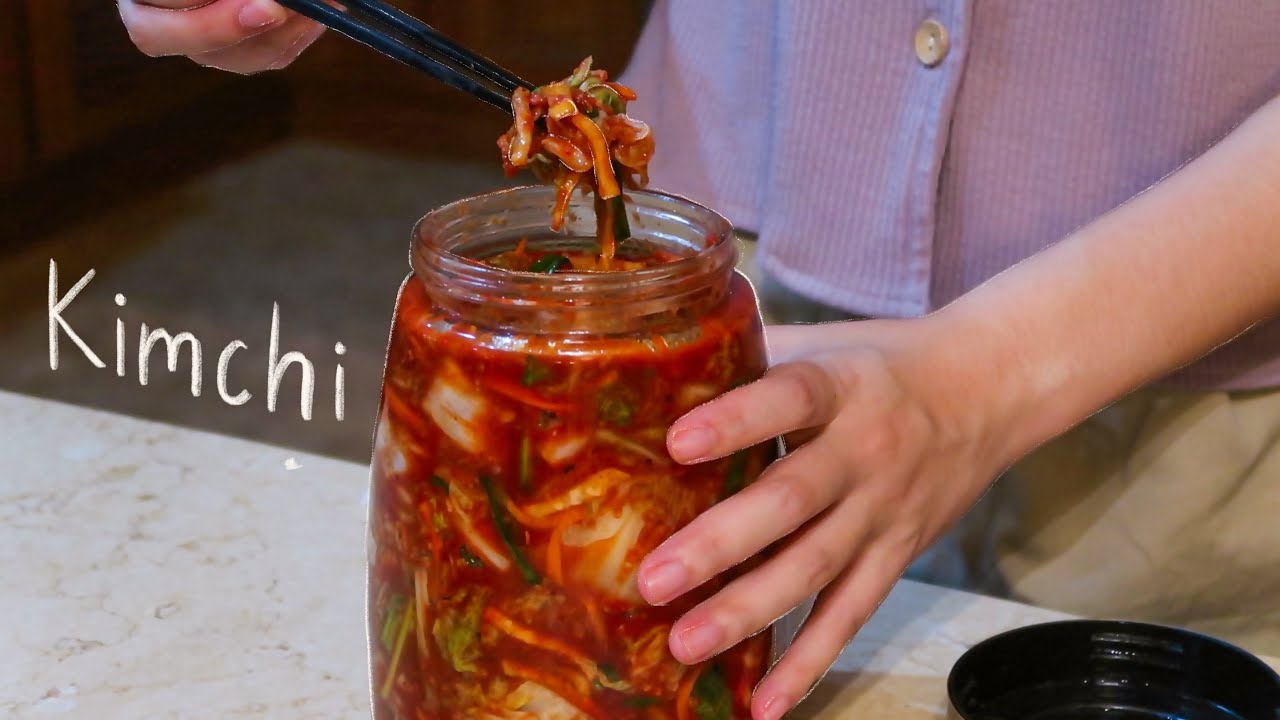 Making Kimchi & Boiled Pork Belly (+ Korean Drinks 🍻)