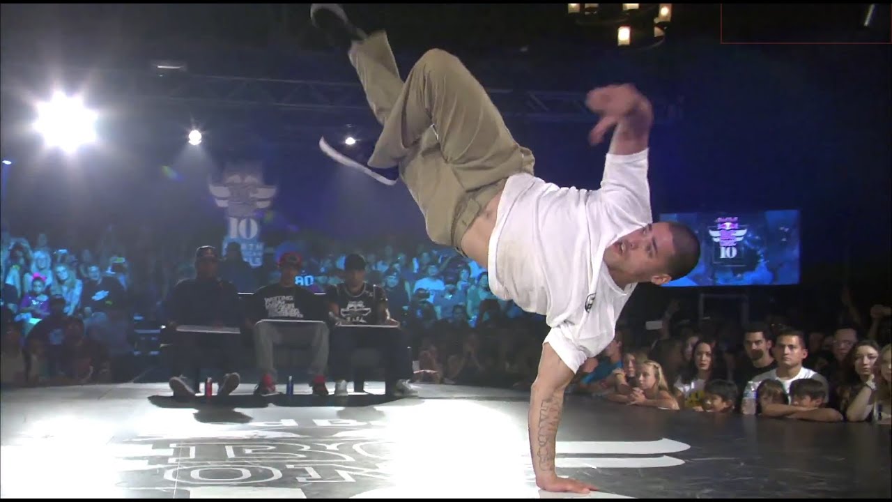 Knuckles VS Flexum - Quarter Finals - Red Bull BC One 2013 North American Qualifier