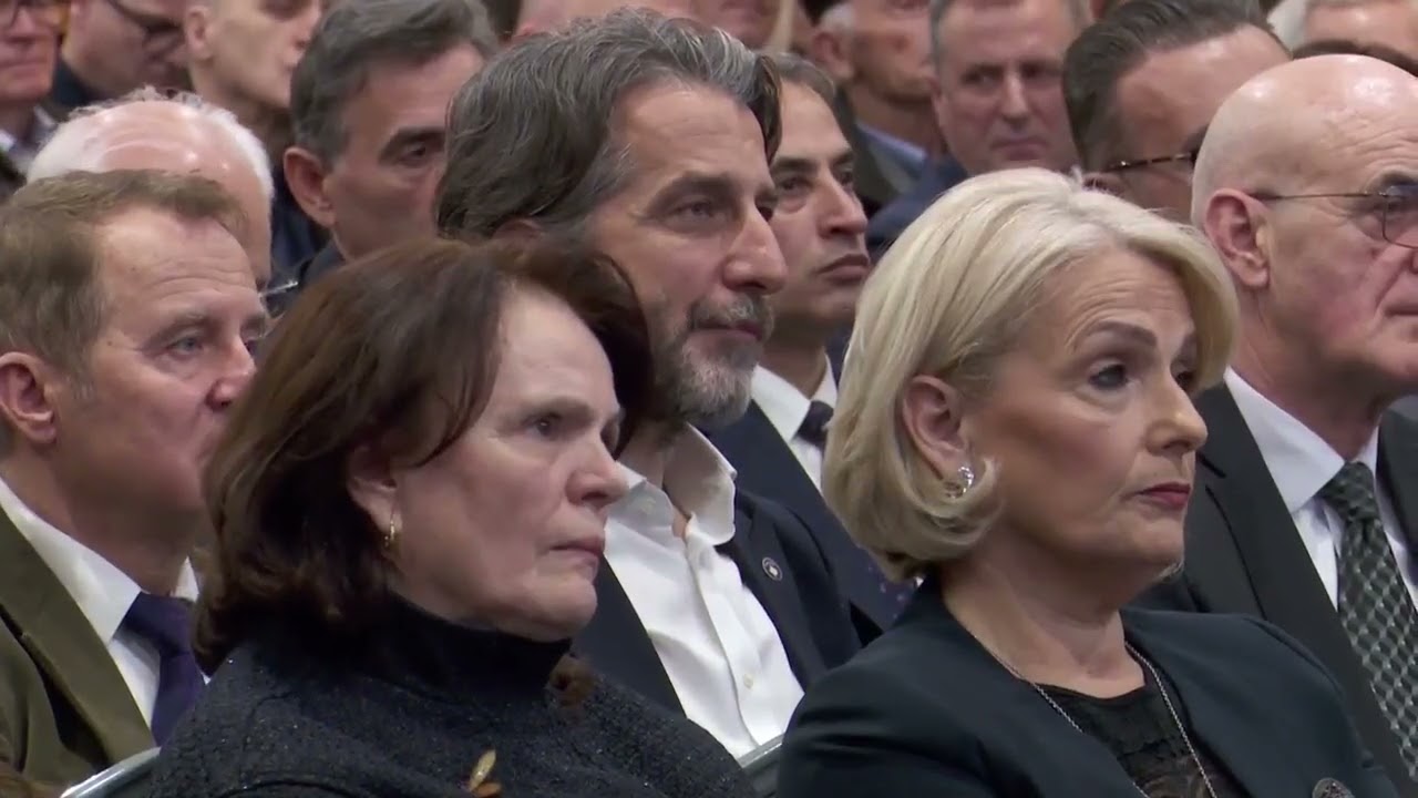 Prokurori Idiotësh/ Rama: Haga më politike se gjykatat e Millosheviçit