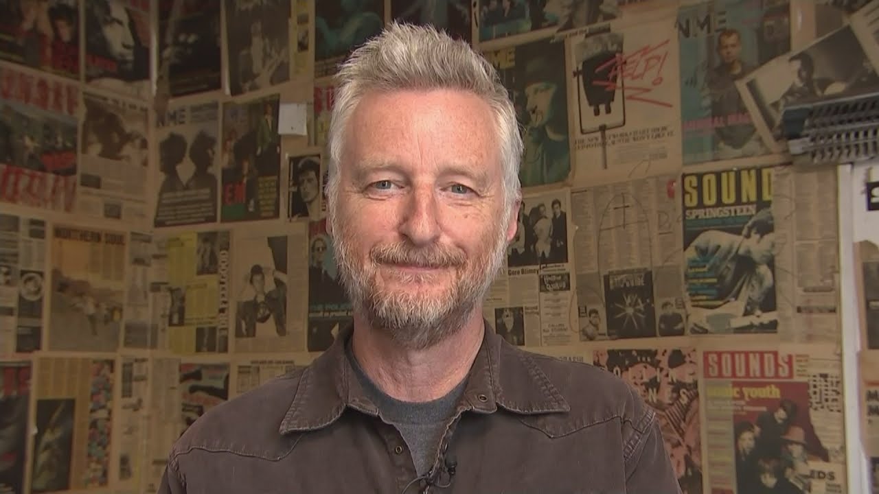 Billy Bragg backs Jeremy Corbyn for Labour leader