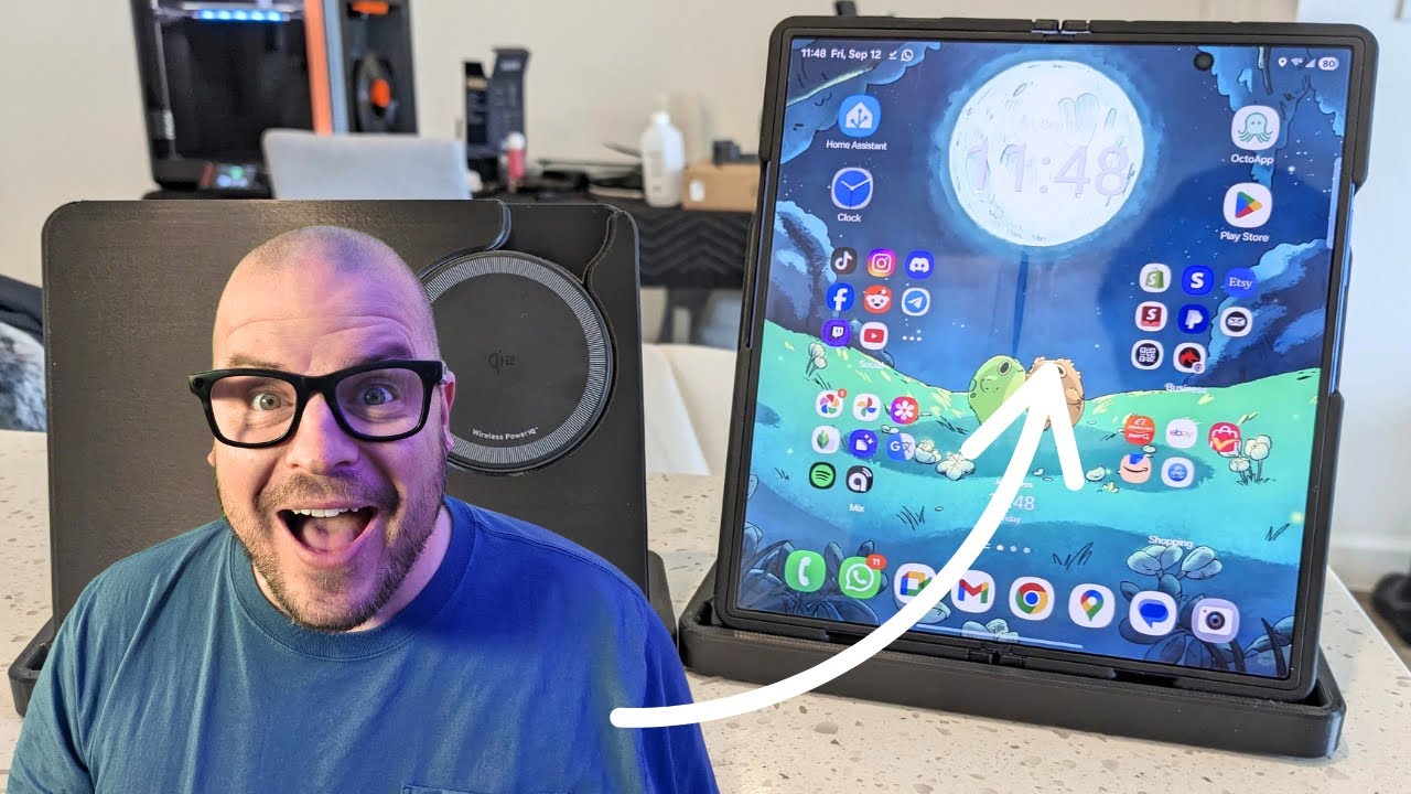 Galaxy Z Fold 7 Fully Open Wireless Charging Dock: This is Awesome