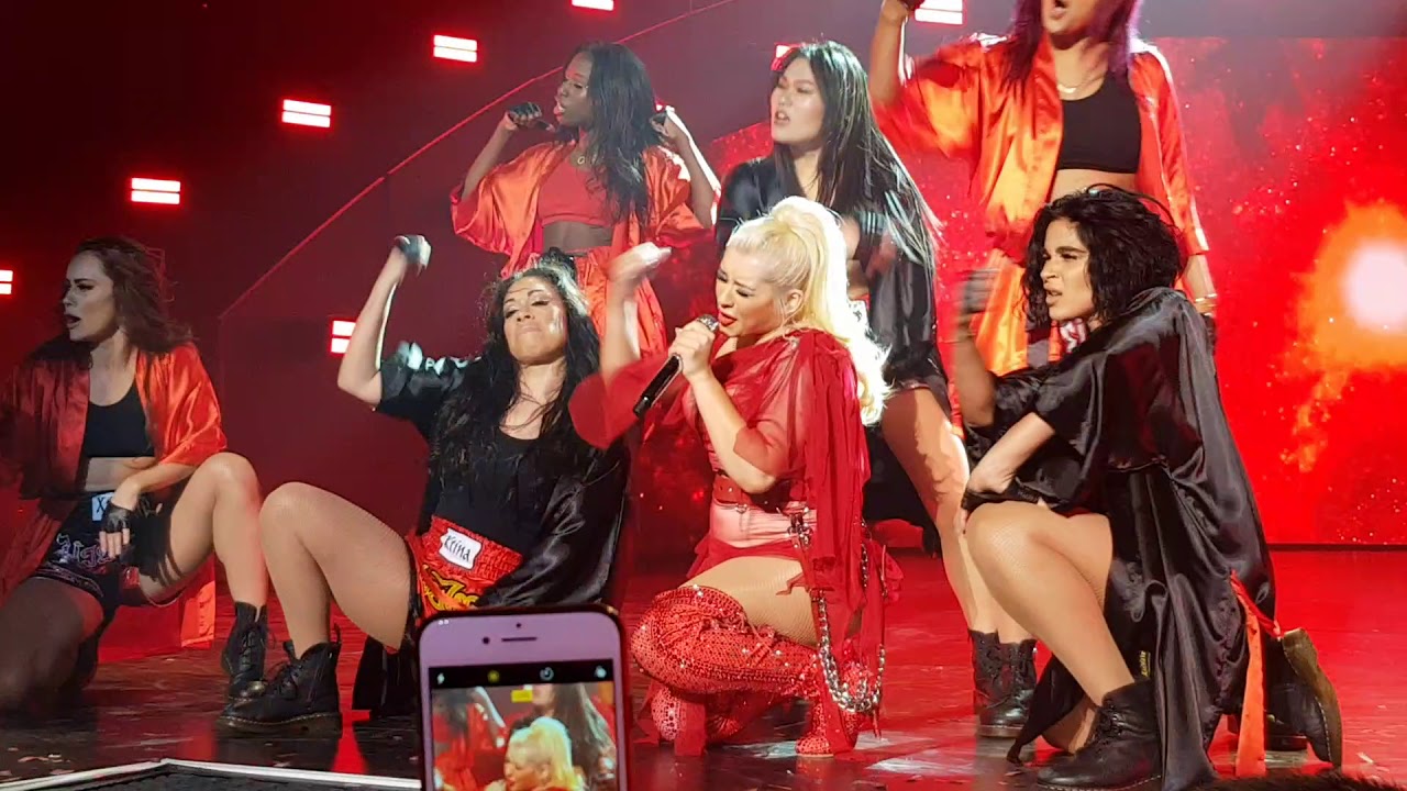 Christina Aguilera - The Xperience - Live in Las Vegas (Beautiful + Fighter + Let There Be Love)