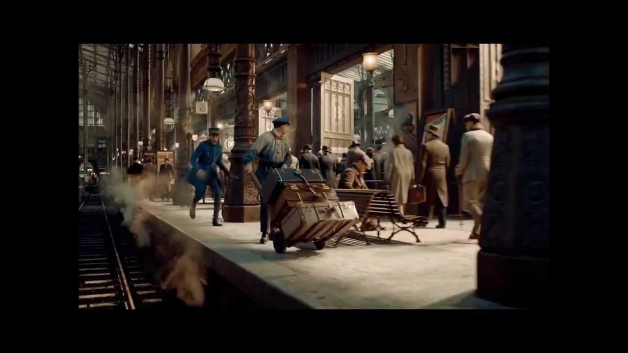 HUGO - Inspector Chases Hugo