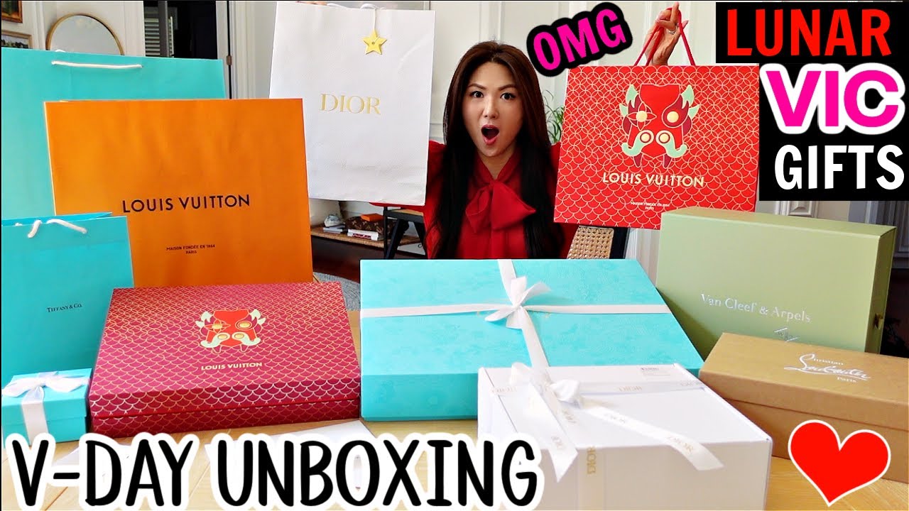 UNBOXING VALENTINES'S DAY & LUNAR GIFTS FROM DIOR, LOUIS VUTTION, VAN CLEEF, TIFFANY, CLB | CHARIS❤️