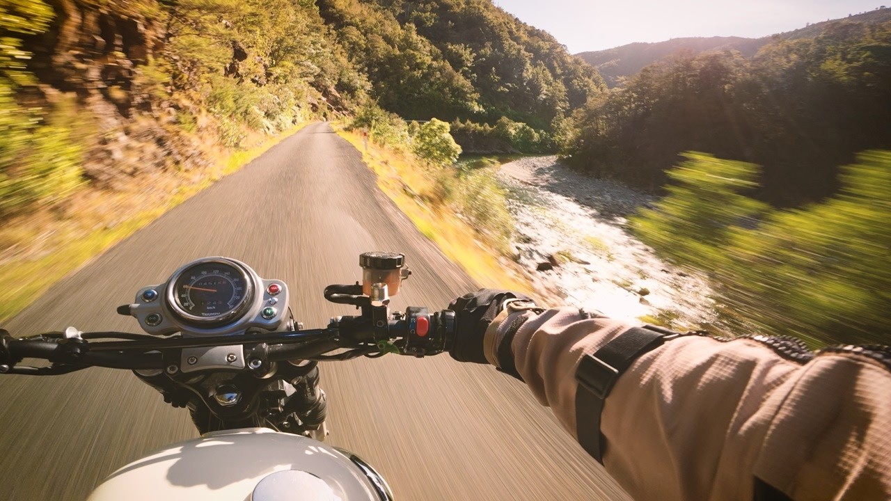 FORGET YOUR WORKING WEEK - TRIUMPH SCRAMBLER 900 POV