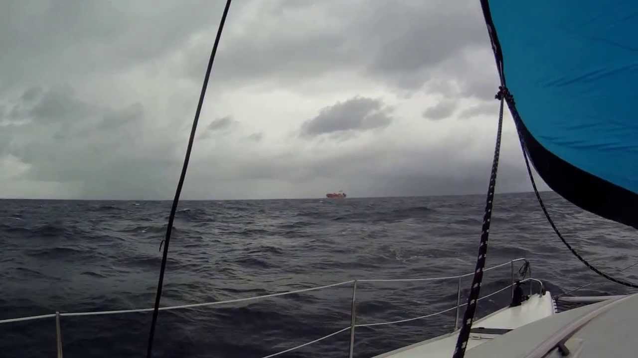 Standard Horizon Matrix AIS with Garmin plotter and Radar on Fountaine Pajot Tobago, very smooth!!!