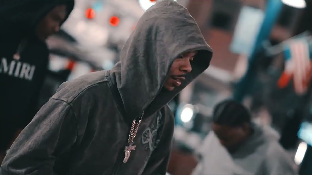 GG Squeeze  - Boss Up ft. SieteGang Yabbie (Official Music Video)  @GGsqueezeOfficial  