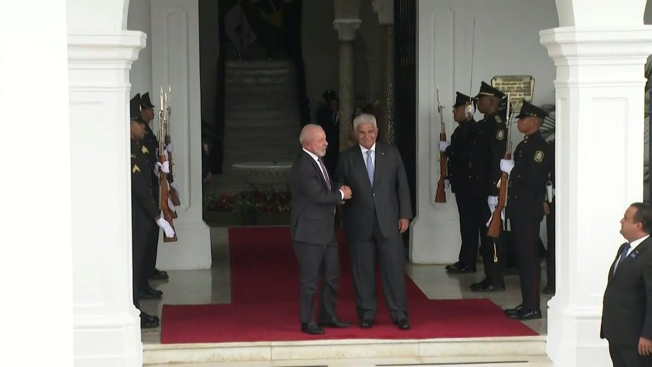Brazilian President Lula arrives for bilateral with Panama's President Mulino | AFP