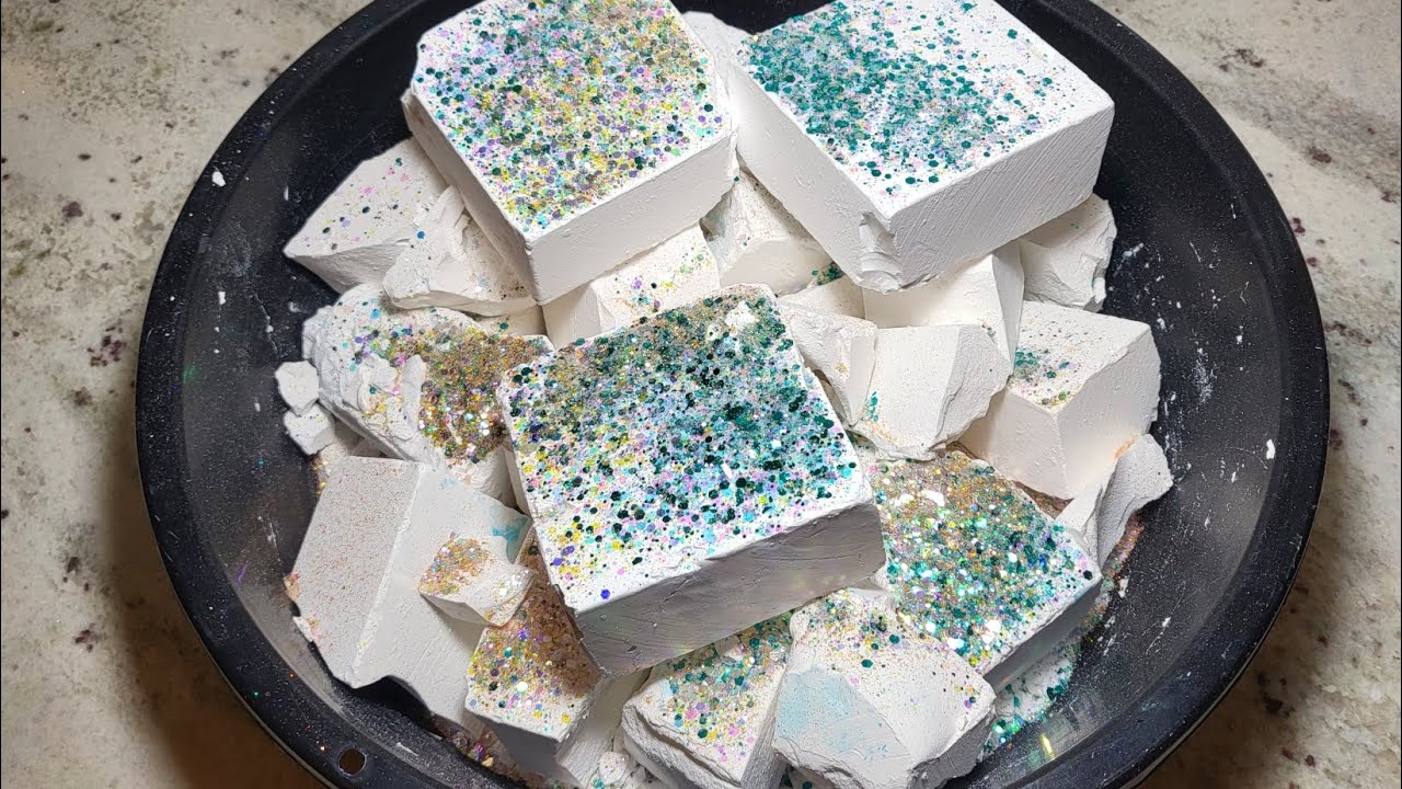 fresh plain gym chalk with glitter