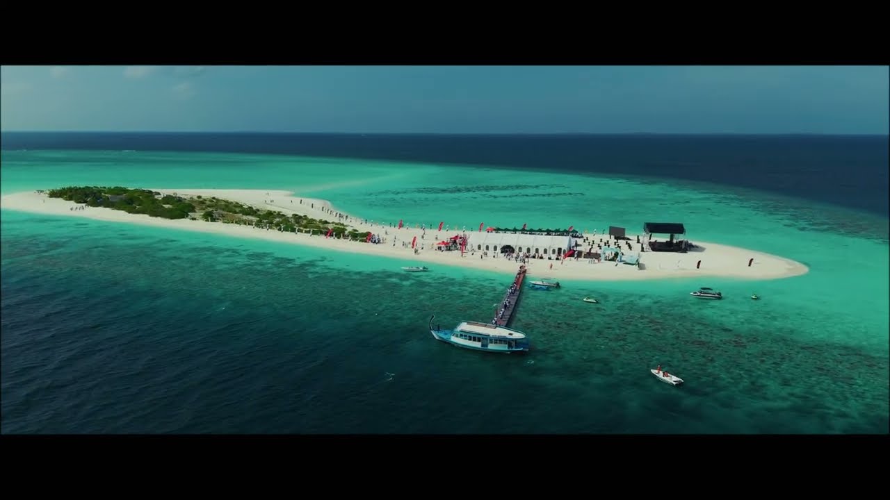 Baa Atoll Sets a Guinness World Record for Most People Snorkeling Simultaneously in Multiple Venues